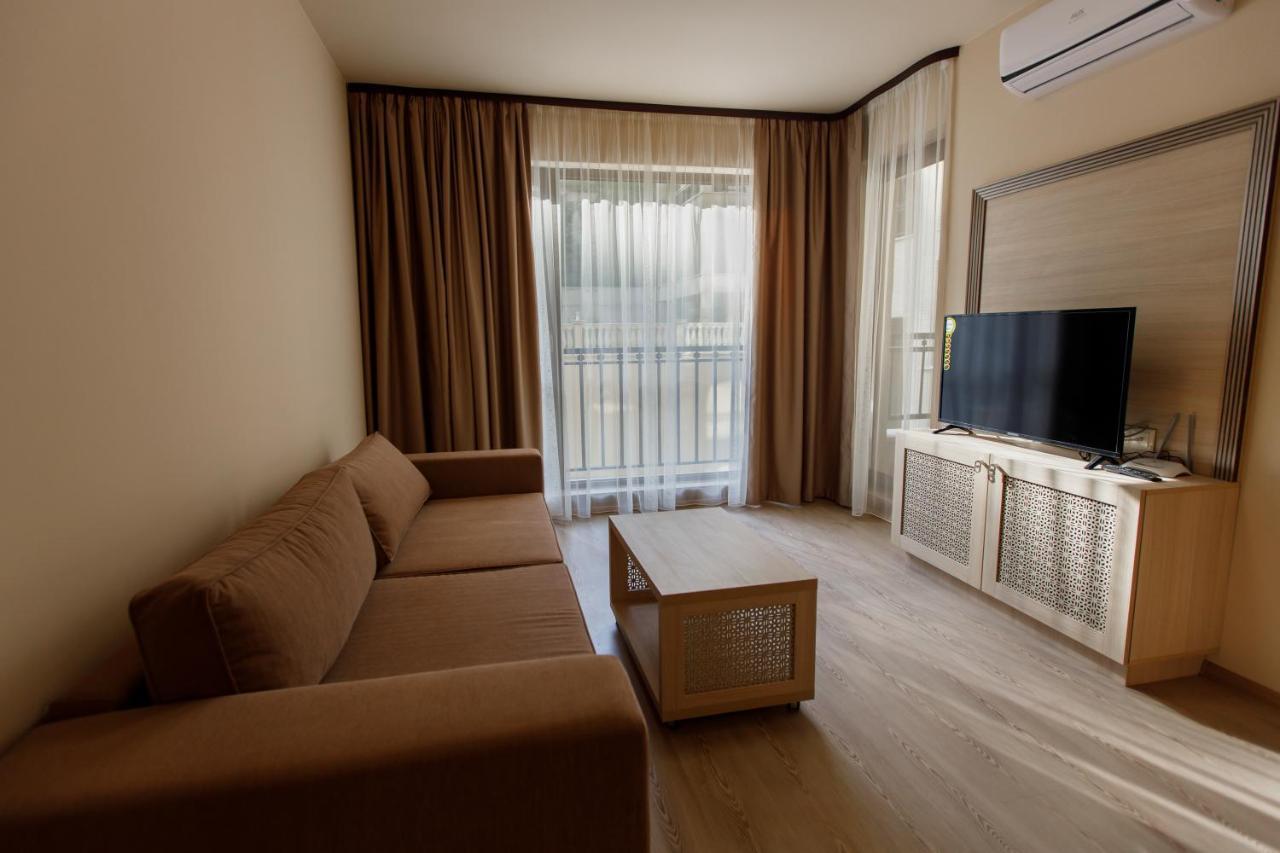 Private Apartments In Argisht Partez 골든샌드 외부 사진